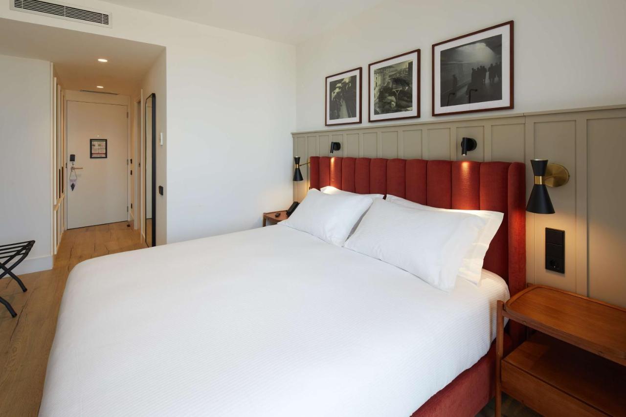 Via Sants Hotel Barcelona, Tapestry Collection By Hilton Dış mekan fotoğraf